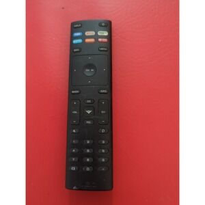 Vizio  TV television remote XRT136 00111203301